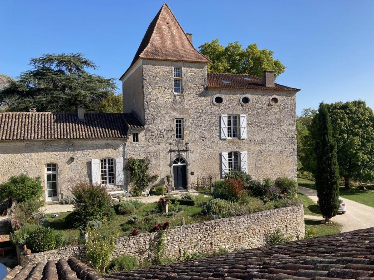 Chateau Barayre - Beautiful 12Th Century Castle With Pool And Large Garden Laussou Dış mekan fotoğraf